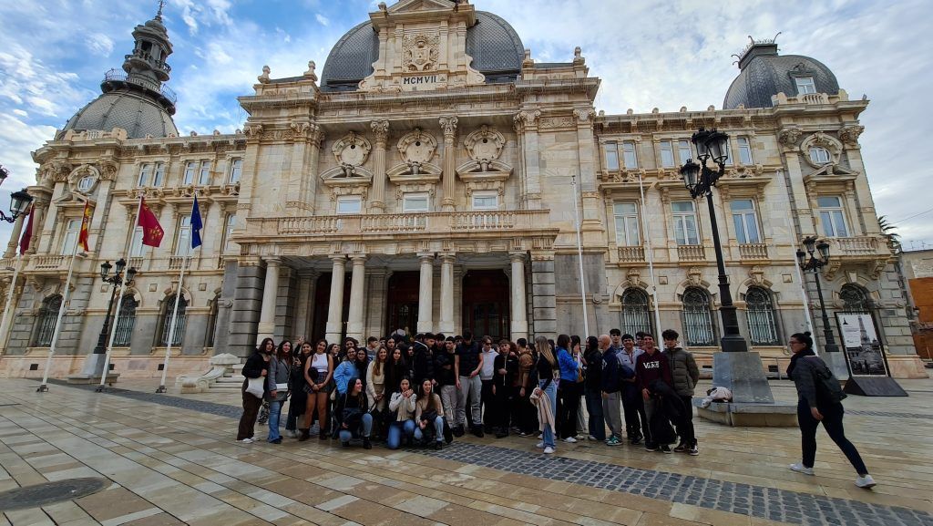 Alumnos italianos de intercambio visitan España en Miralmonte