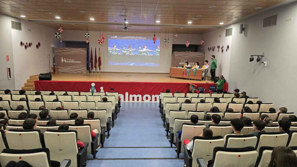 Club Náutico Santa Lucía visita Miralmonte Remo