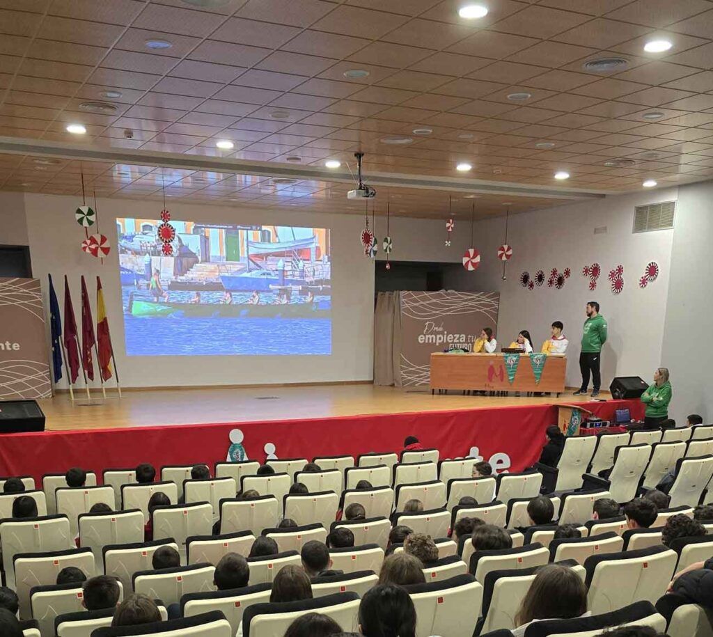 Club Náutico Santa Lucía visita Miralmonte Remo