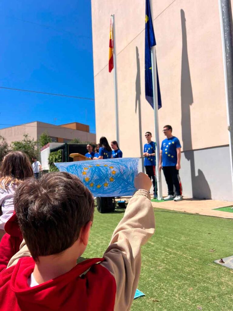 Izado de bandera Europa 2026 Miralmonte