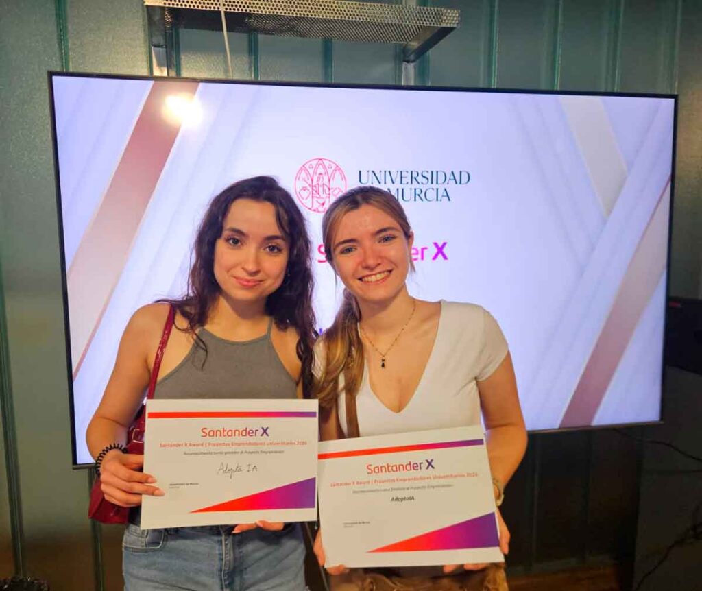 Alumnas FP Miralmonte ganan los premios Santander X Spain Awards Proyectos Emprendedores Universitarios